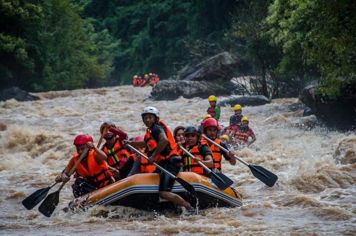 Les activités à pratiquer dans les eaux troubles des Pyrénées